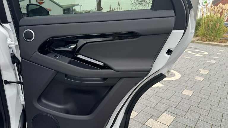 2025 Land Rover Range Rover Evoque 2.0 D200 Dynamic SE 5dr Auto Diesel Hatchback Hatchback Diesel...