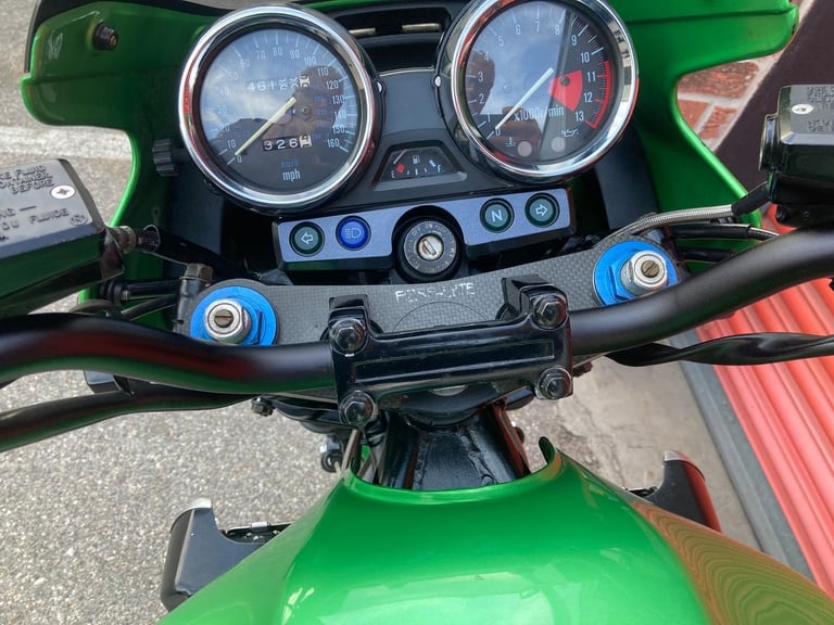 KAWASAKI ZRX1100,LAWSON COLOURS,MANY EXTRAS