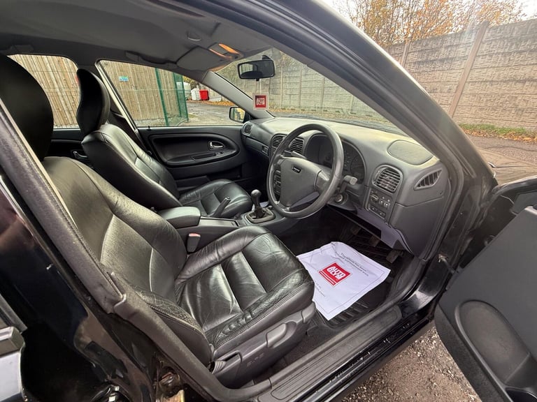 2003 Volvo S40 1.8 S 4dr [122bhp] SALOON PETROL Manual