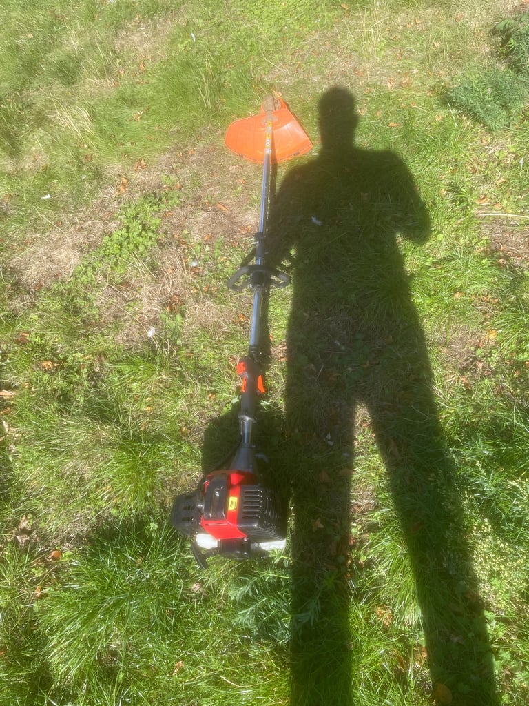 2 stroke petrol strimmer - great condition