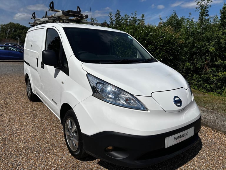 2021 NISSAN E-NV200 80KW TEKNA AUTO 40KWH SAT NAV ALLOYS AIR CON FULLY ELECTRIC