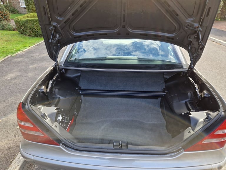 Mercedes SLK320
