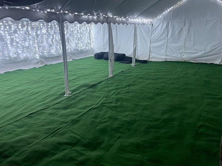 Party tent hire / marquee hire ldn / table - chair hire