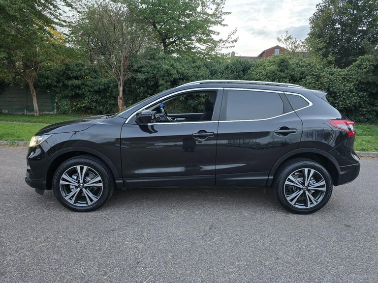 2018 Nissan Qashqai 1.5 dCi N-Connecta SUV 5dr Diesel Manual Euro 6 (s/s) (115 ps) HATCHBACK Dies...