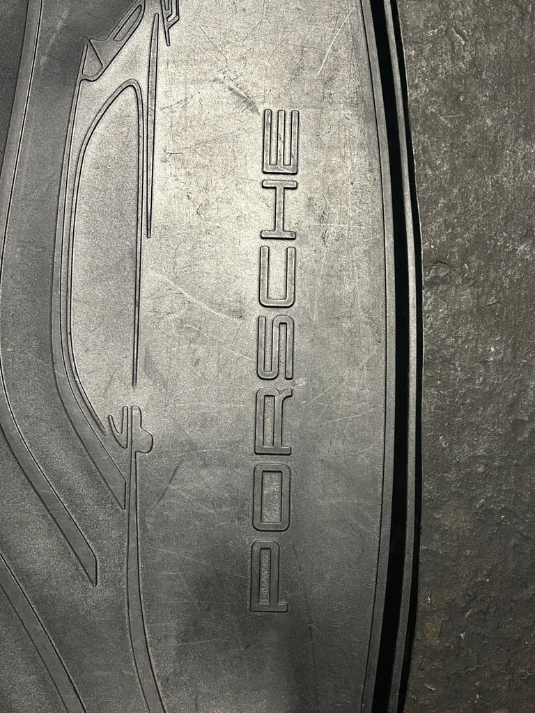 Genuine Porsche Cayenne Boot Luggage Compartment Liner ref 9Y0.044.001 