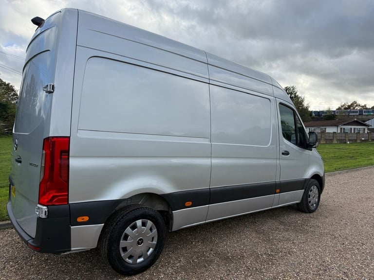 2022 Mercedes-Benz Sprinter 2.0 315 CDI Premium FWD L2 H2 Euro 6 (s/s) 5dr PANEL VAN Diesel Manual