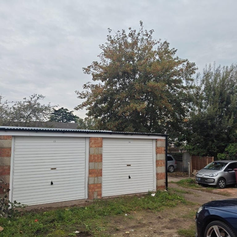 Garage/Parking/Storage to rent: Champion Road (R/o house 4), Caversham, Reading, RG4 8EL