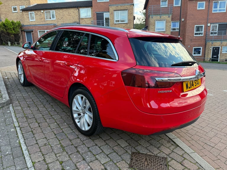 VAUXHALL INSIGNIA Tourer (ELITE NAV) 2.0 diesel, Estate, Full Service History- Timing belt replaced