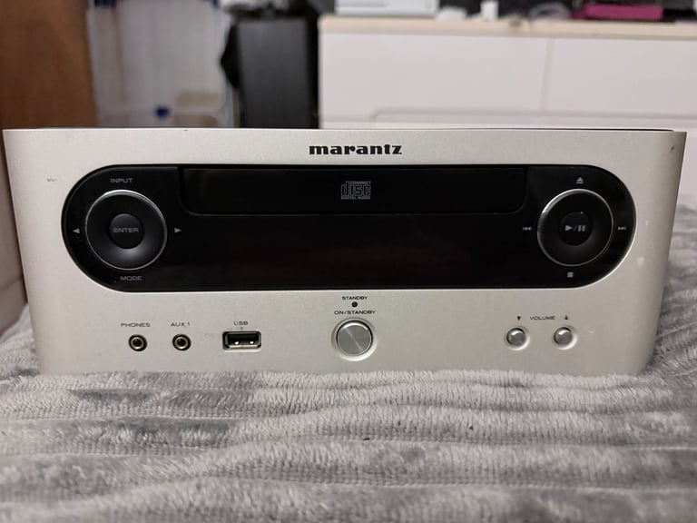 image for Amplifier/CD receiver MARANTZ M-CR502 with floor speakers 