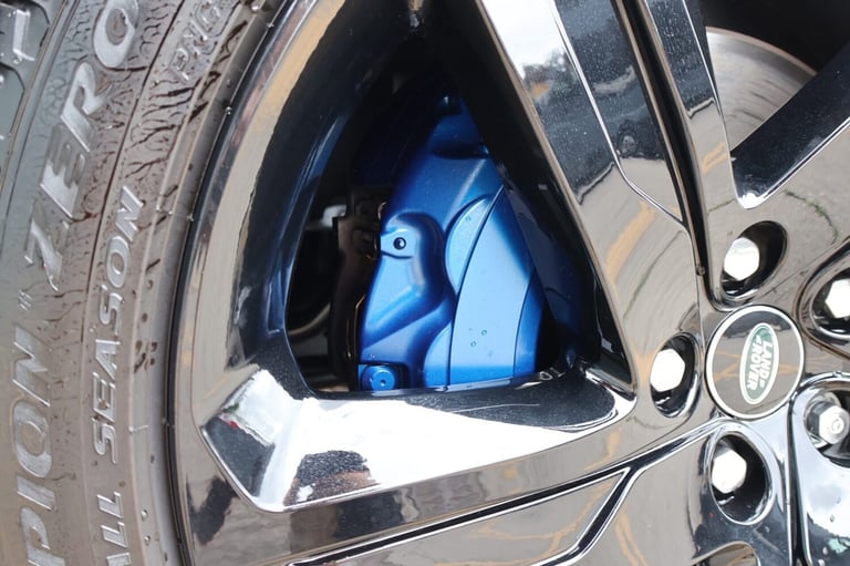 2025 Land Rover Discovery BRAND NEW COMMERCIAL DYNAMIC HSE STYLED BY SEEKER  AND REAR SEAT CONVER...