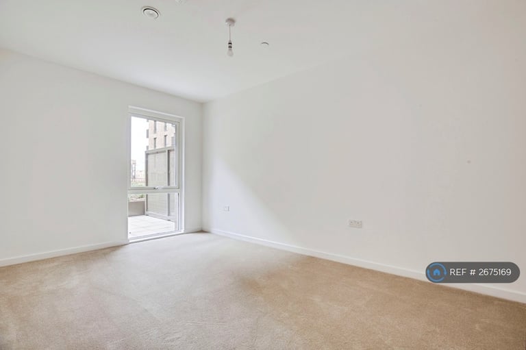 1 bedroom flat in Calotype Lane, Harrow, HA1 (1 bed) (#2675169)