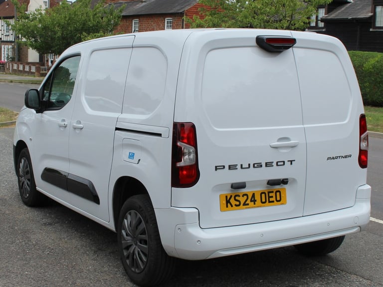 2024 Peugeot Partner 1.5 BlueHDi 1000 Asphalt Standard Panel Van 5dr Diesel