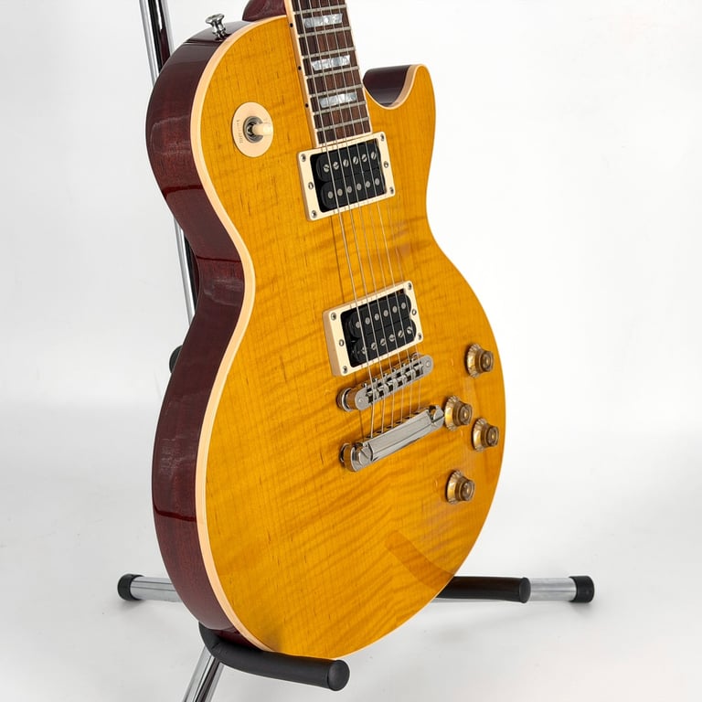 2002 Gibson Les Paul Standard – Amber - Trades