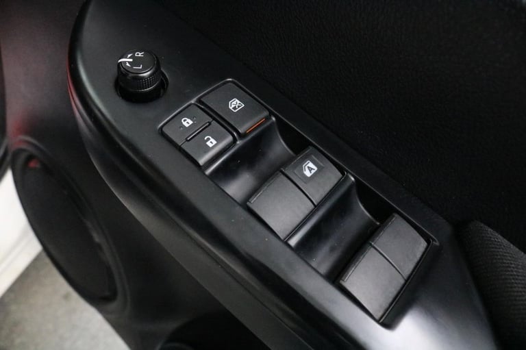 2022 Toyota Hilux 2.4 D-4D Active Pickup Double Cab 4WD 150 BHP Euro 6 ULEZ Free PICKUP Diesel Ma...