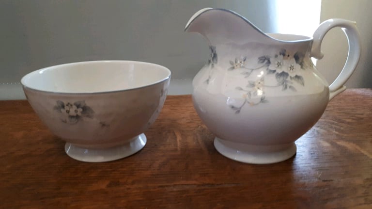 Royal Doulton Milk Jug & Sugar Bowl 