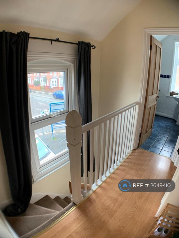 1 bedroom flat in Chester Street, Caversham, Reading, RG4 (1 bed) (#2649410)