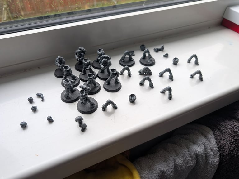 image for Warhammer 40k mixed space marine parts