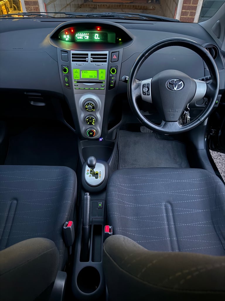 Toyota, YARIS, Hatchback, 2007, Semi-Auto, 1296 (cc), 3 doors