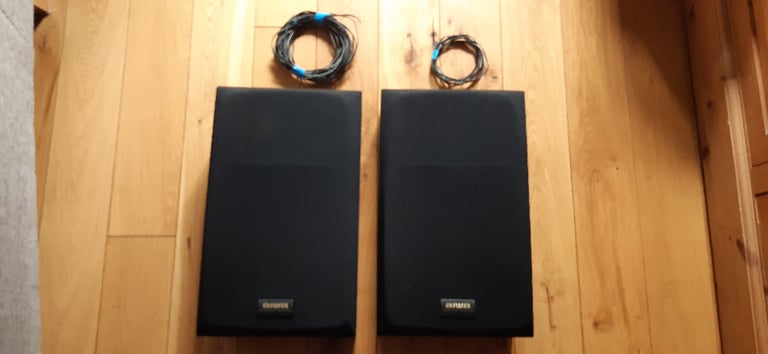 Aiwa 40W black speakers Model SX-Z720