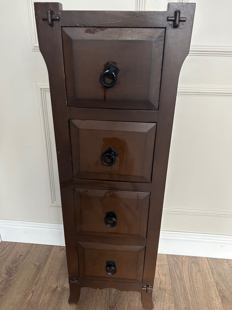 Four drawer unit 