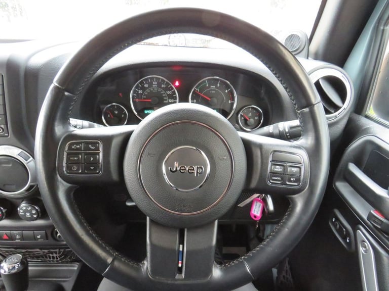 2014 Jeep Wrangler 2.8 CRD Overland 4dr Auto CONVERTIBLE DIESEL Automatic