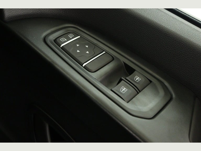 2025 Renault Trafic LL30 Blue dCi 130 Advance [Safety] Crew Van WINDOW VAN Diesel Manual