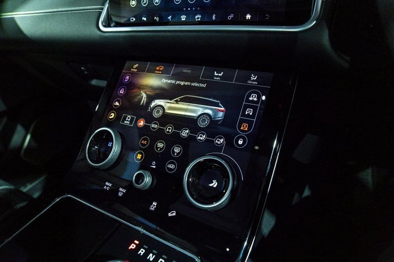 2019 Land Rover Range Rover Velar 3.0 D300 R-Dynamic HSE SUV 5dr Diesel Auto 4WD Euro 6 (s/s) (30...