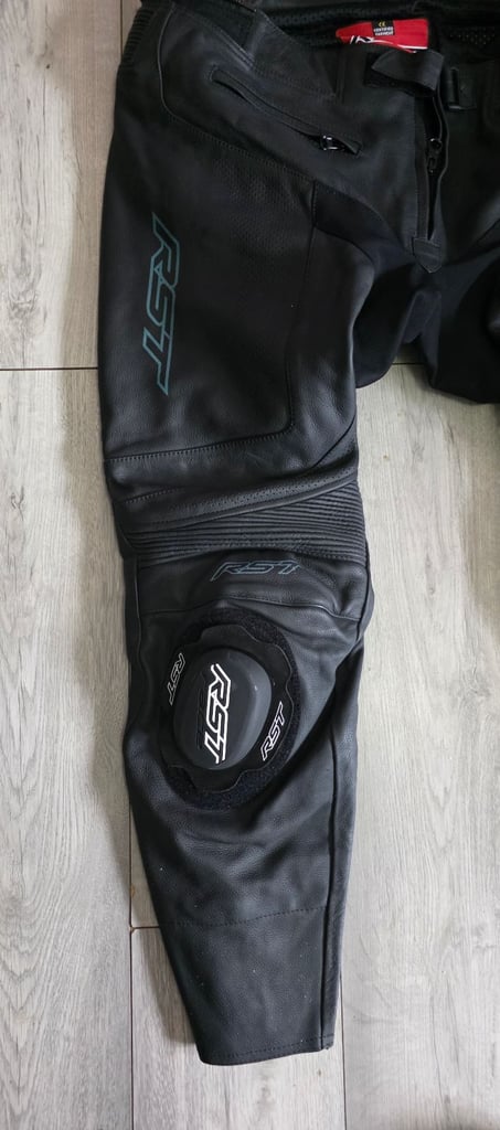 RST LEATHER MOTORBIKE TROUSERS 