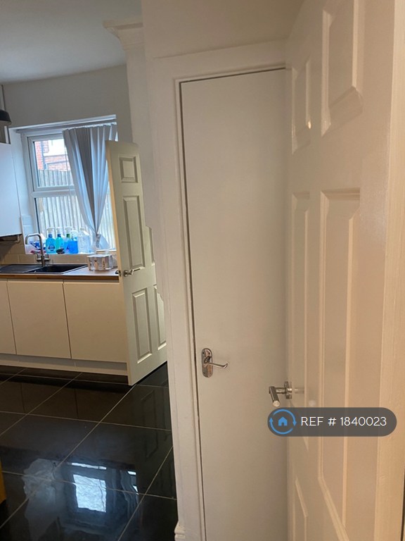 2 bedroom house in Hovis Street, Manchester, M11 (2 bed) (#1840023)