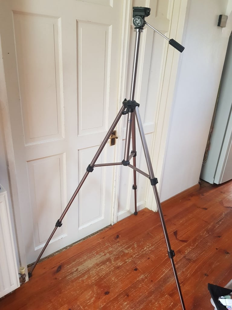 Vanguard Camera tripod -  153cm / 163cm max