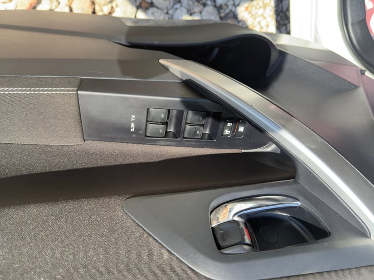2025 Toyota Auris PETROL AUTOMATIC 1,5L Hatchback HYBRID ELECTRIC Manual