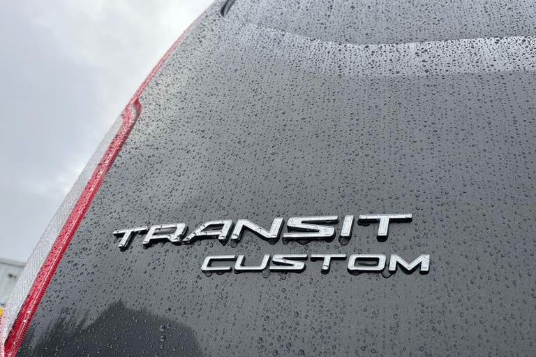 2019 Ford Transit Custom 2.0 EcoBlue 170ps Low Roof D/Cab Limited Van Auto PANEL VAN DIESEL Autom...