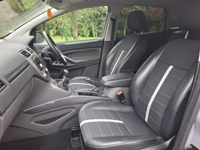 IMMACULATE FORD KUGA TITANIUM 2.0 TDI sportage juke 3008 x3 q3 q5 moka