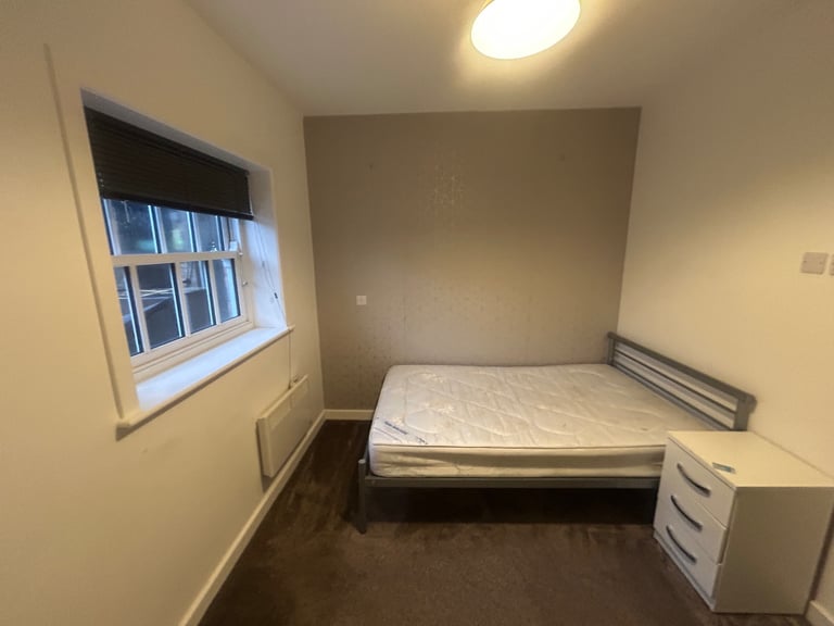 En-suite double room to rent 