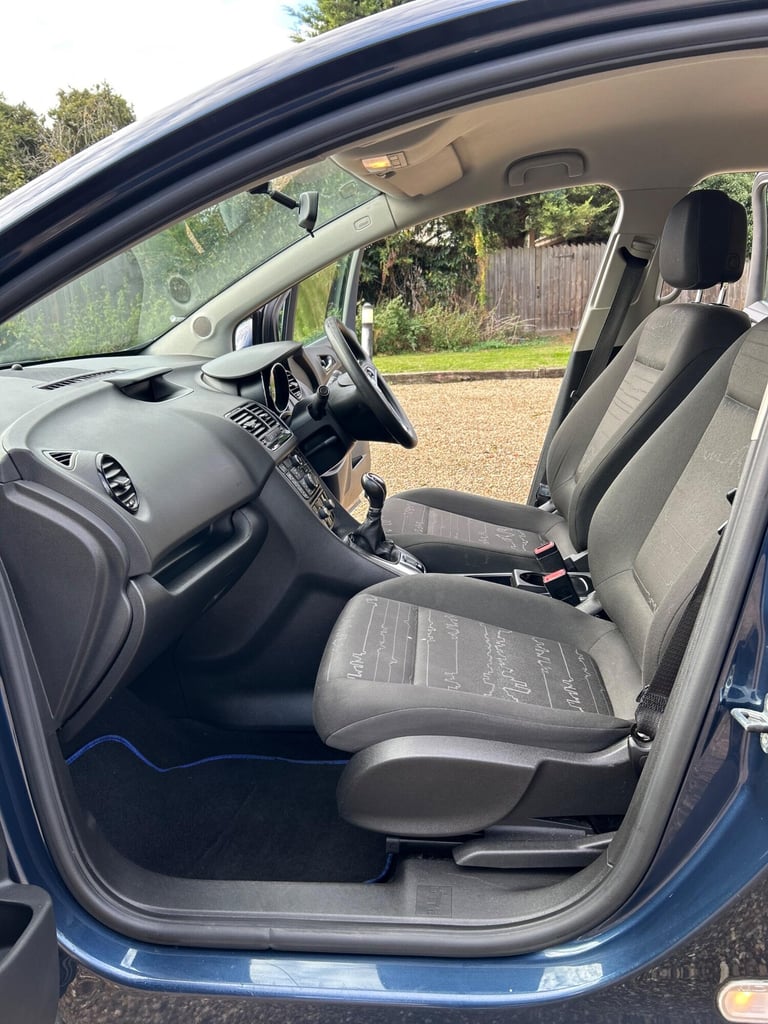 2013 Vauxhall Meriva 1.4 16V Exclusiv Euro 5 5dr MPV Petrol Manual