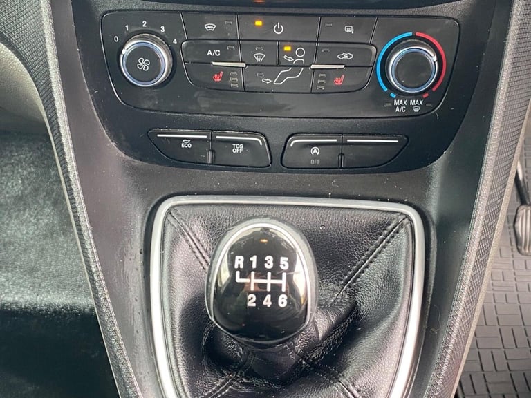 2019 Ford Transit Connect 1.5 200 EcoBlue Limited Panel Van 5dr Diesel Manual L1 Euro 6 (s/s) (12...