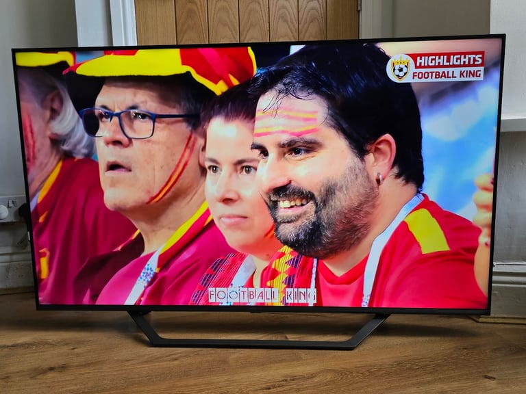 Hisense 55 inch Frameless Smart 4K UHD TV, Apps,