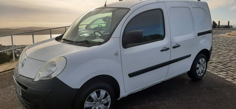 RENAULT KANGOO 2010, 12 MONTHS MOT £1695