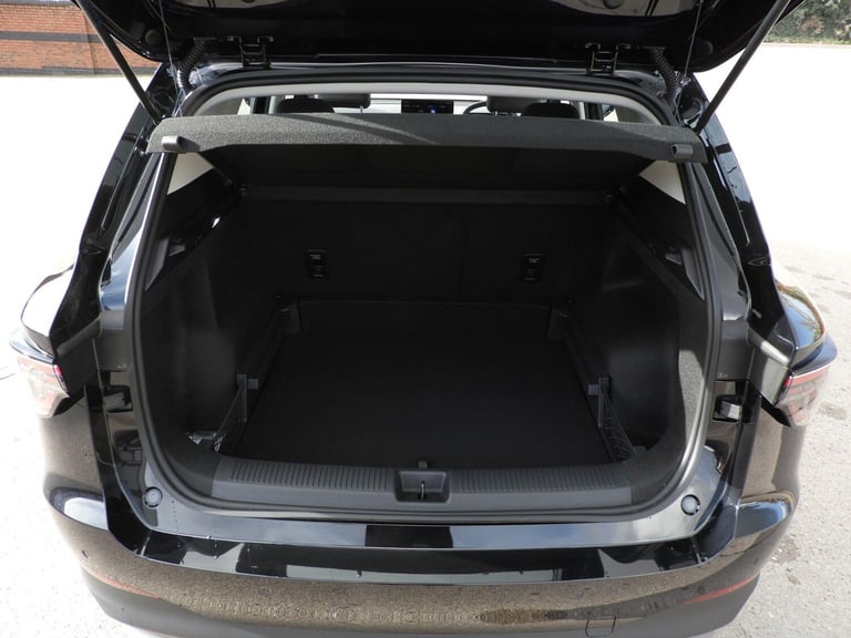 2025 MG MG S5 49kWh SE SUV 5dr Electric Auto (170 ps) HATCHBACK Electric Automatic