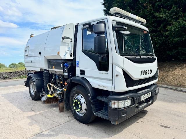 2018 18 Iveco Eurocargo 150-220 E6 Johnston VT651 dual sweep gully arm