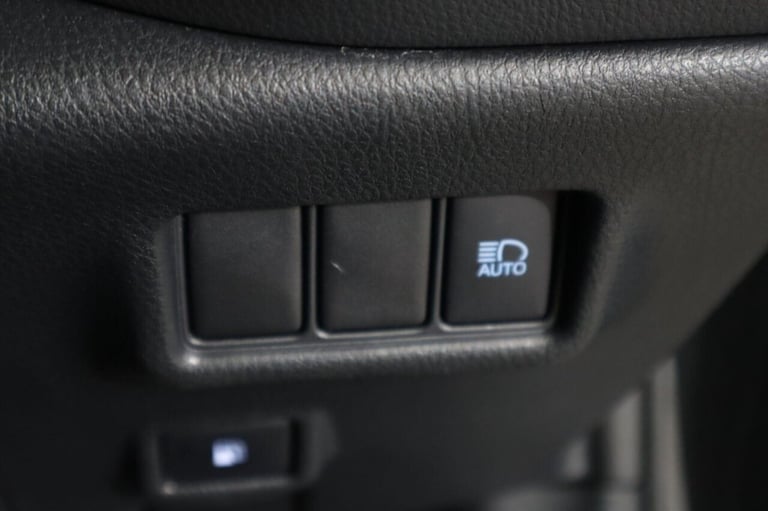 2022 Toyota C-HR 1.8 VVT-h Design CVT Euro 6 (s/s) 5dr HATCHBACK PETROL/ELECTRIC Automatic