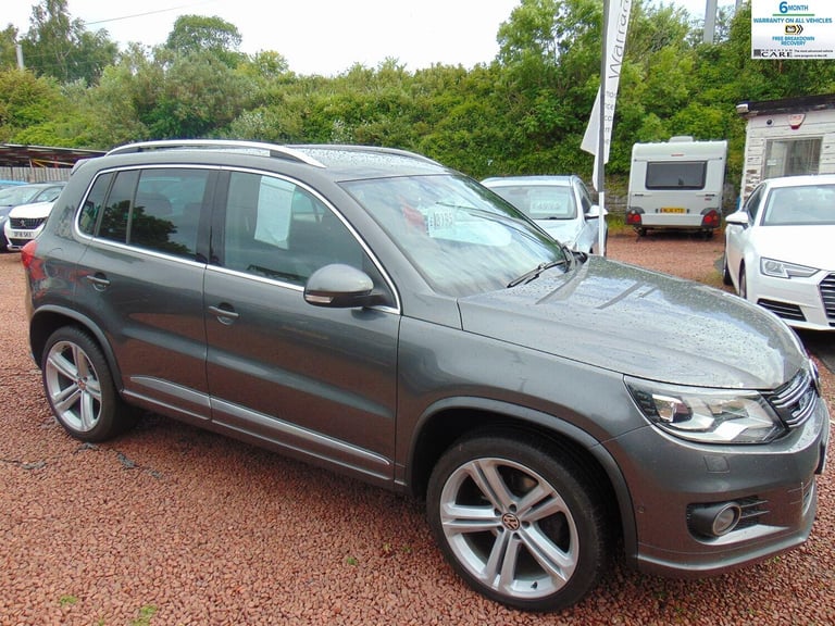 VOLKSWAGEN TIGUAN 2.0 TDI BlueMotion Tech R-Line * 11 SERVICE STAMPS * MOT