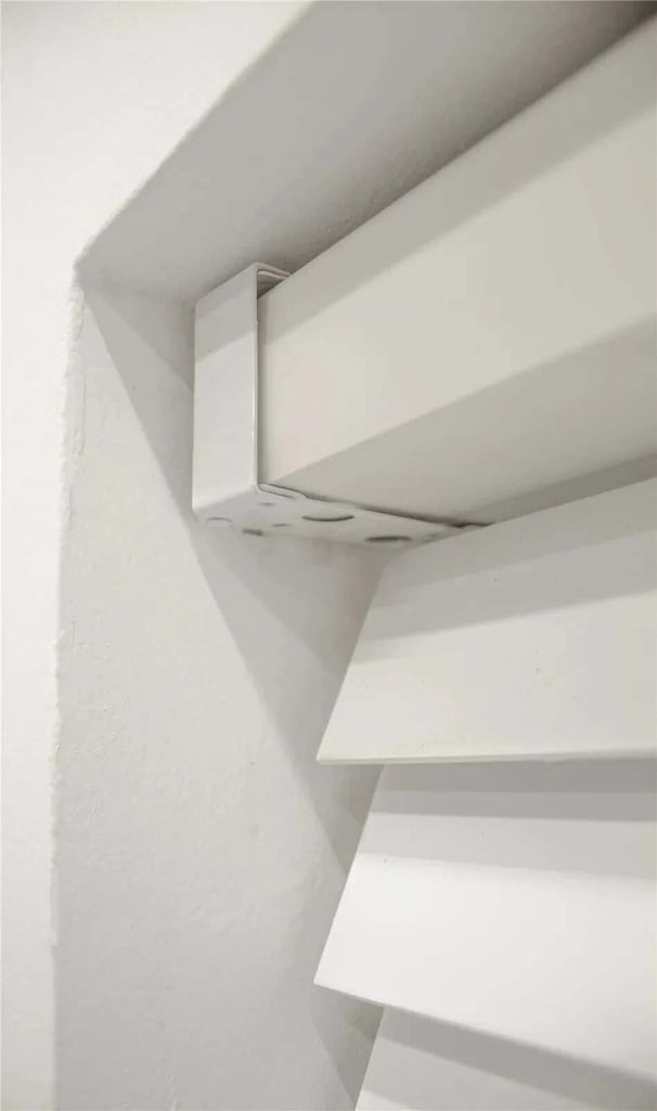 FAUX WOOD VENETIAN BLINDS FINE GRAINED 50MM ULTRA WHITE W175cm Wide L100cm Drop