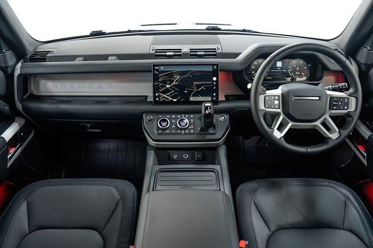 2024 Land Rover Defender 3.0 D250 X-Dynamic HSE 90 3dr Auto ESTATE DIESEL Automatic
