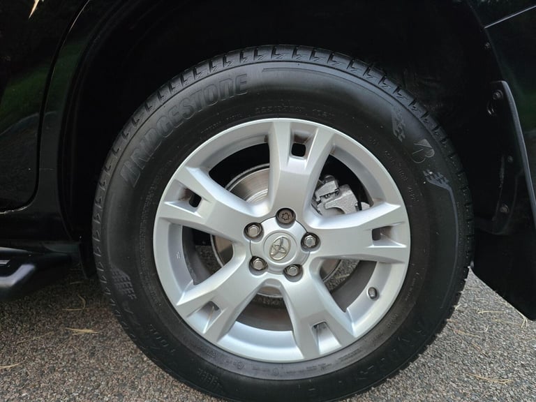 2010 Toyota RAV4 2.0 V-Matic XT-R SUV 5dr Petrol Multidrive S 4WD Euro 5 (158 ps) ESTATE Petrol A...