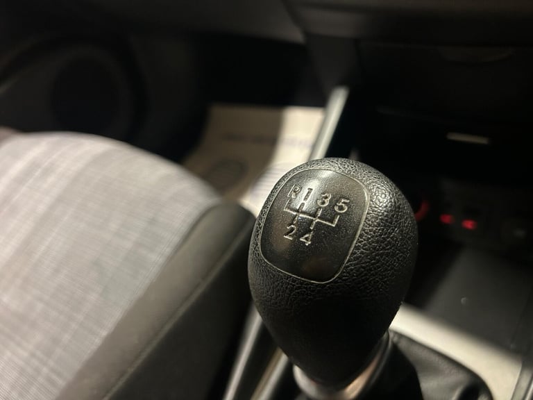 2011 Kia Ceed 1.4 1 Euro 5 5dr HATCHBACK Petrol Manual