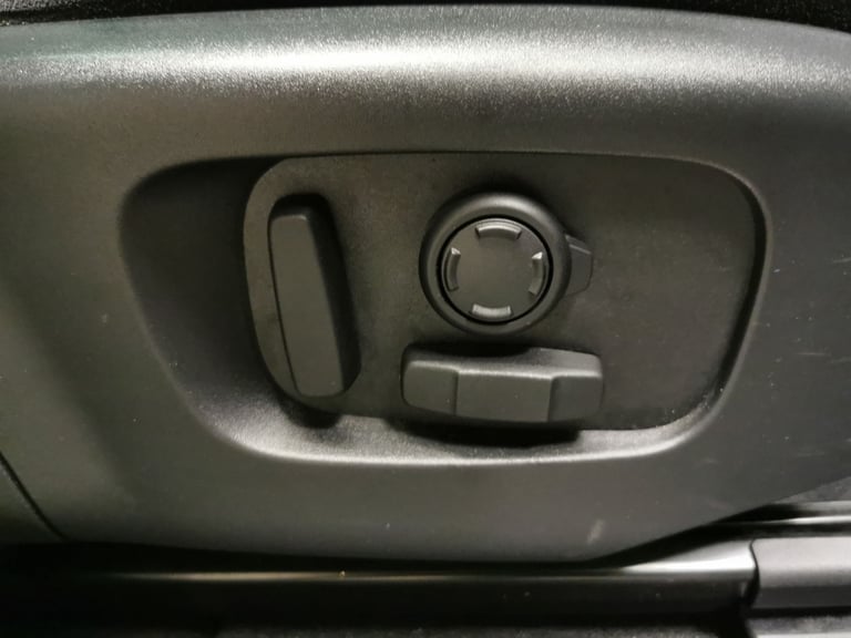 2020 Land Rover Range Rover Evoque 1.5 P300e 12.2kWh R-Dynamic HSE SUV 5dr Petrol Plug-in Hybrid ...