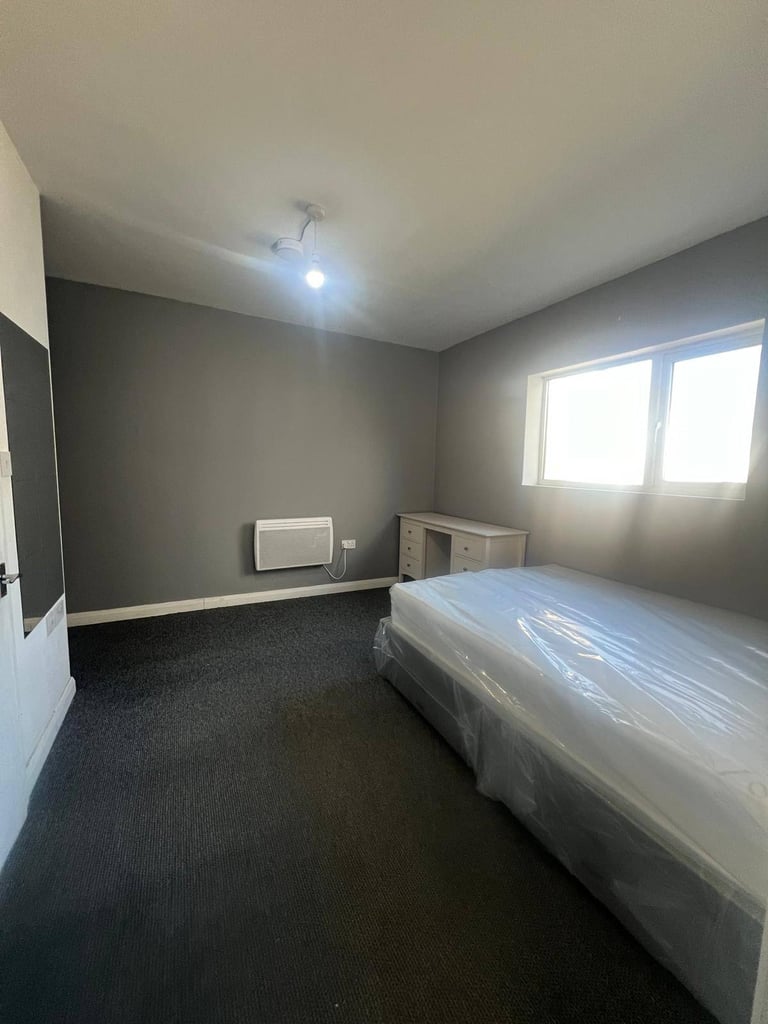 Room in Dunstable Close Luton, LU4 8DP 