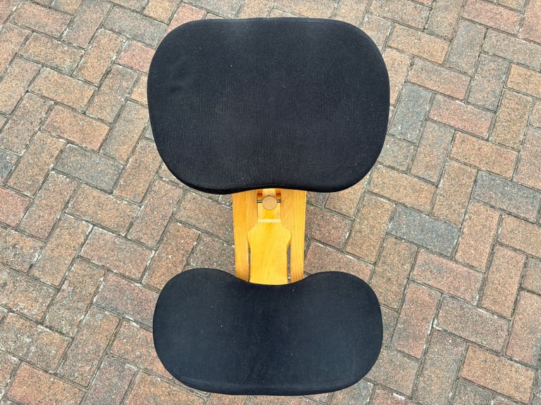 Fantastic Putnams Coccyx Good Posture Kneeling Chair Black Excellent