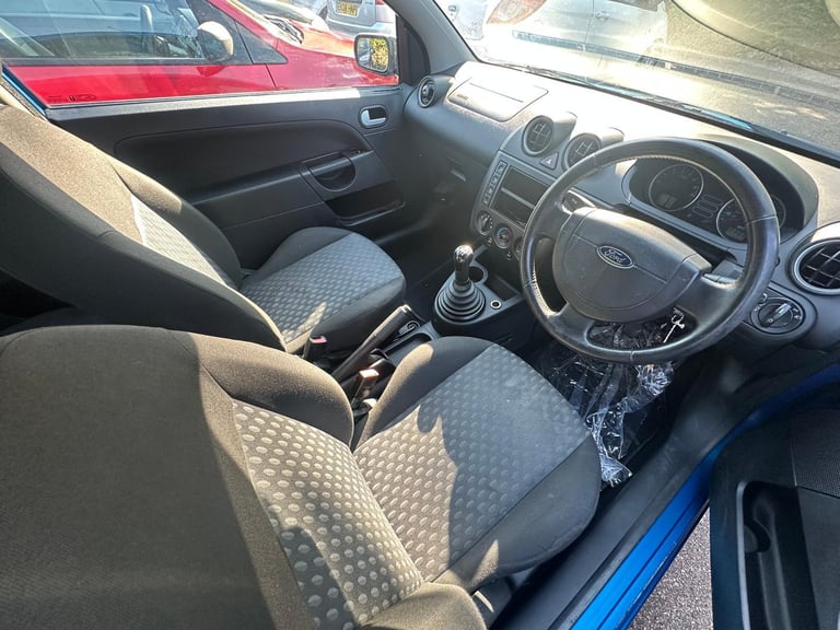 2005 Ford Fiesta Zetec Climate 1.4 - Image 9